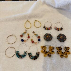 7 pairs of earrings